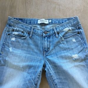 Abercrombie & Fitch Destroyed Jeans