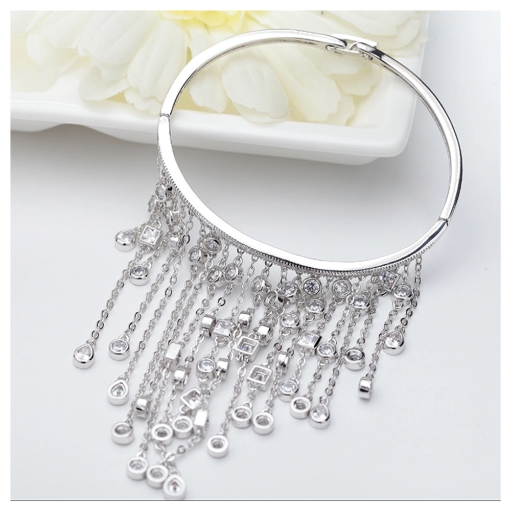 Swarovski Crystal Dangle Fringe Bracelet - Picture 2 of 6