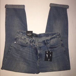 VERA WANG Distressed Cropped Ankle Cuffed Jeans