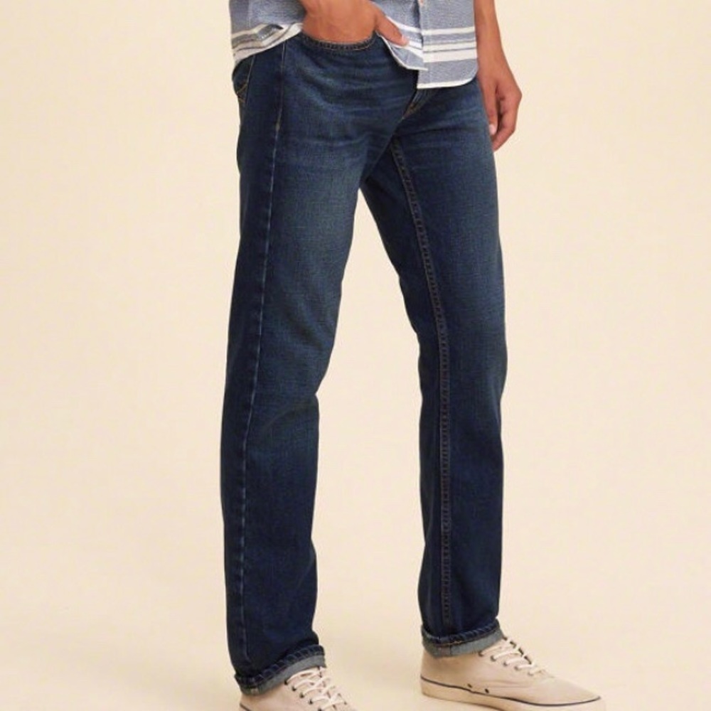 Guys Hollister dark wash Slim Straight Jeans 31/32
