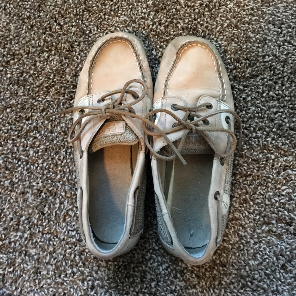 Tan Sperry top-siders