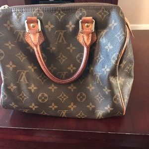 Authentic Louis Vuitton speedy 25