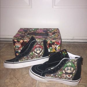Vans Boys 13 Nintendo Collection. Sorry No Laces !