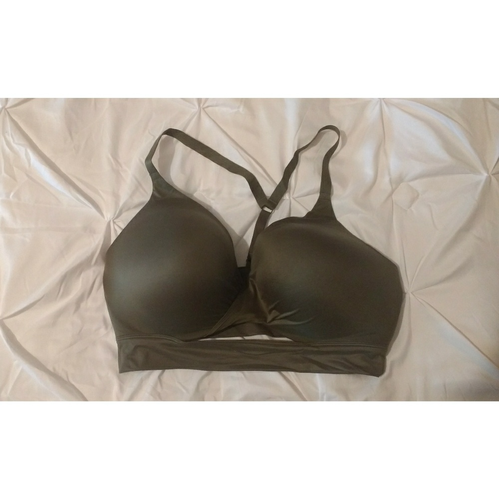 Victoria's Secret 38DD easy bra