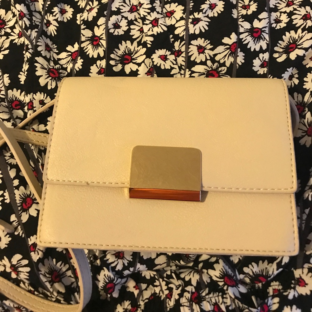 Crossbody Cream Bag