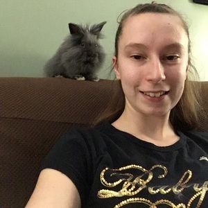 Meet your Posher, Jillian