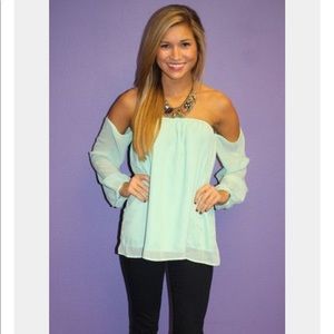 impressions boutique top