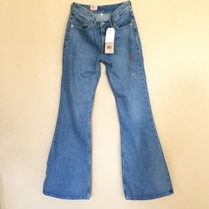 NWT Levi's Jean