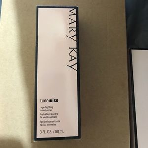 Full size Mary Kay moisturizer