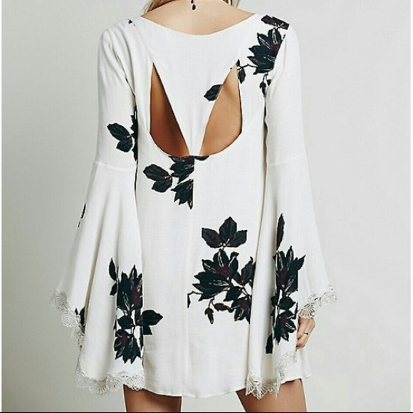 White Lace Bell Sleeve Mini DRESS Wanderer Flare - Picture 4 of 4