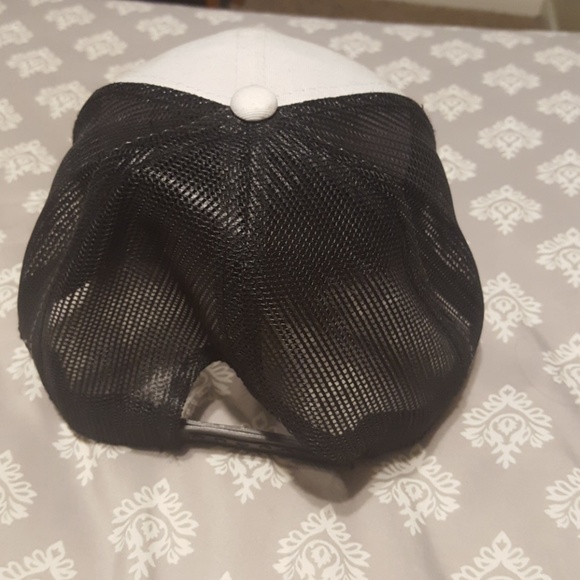 Bass pro snap back - Picture 2 of 2