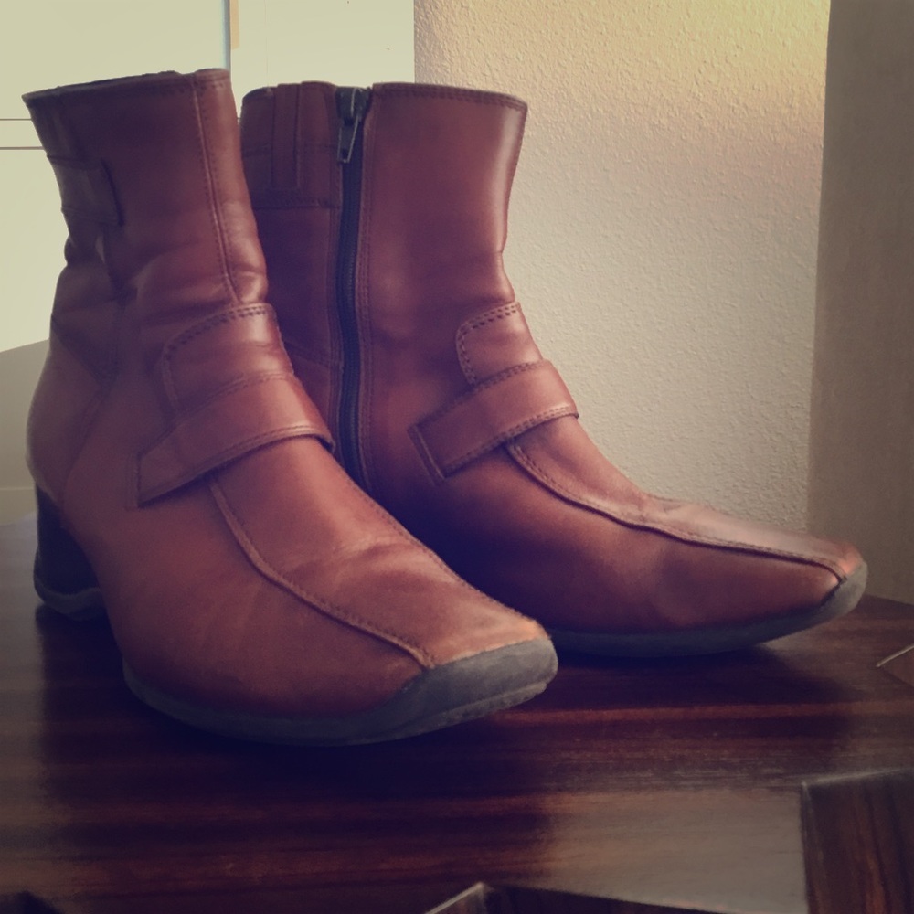 Clarks Brown Leather Ankle Boots