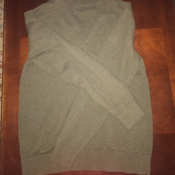 Banana Republic Mens Sweater - Picture 3 of 3