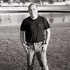 Meet your Posher, Lloyd