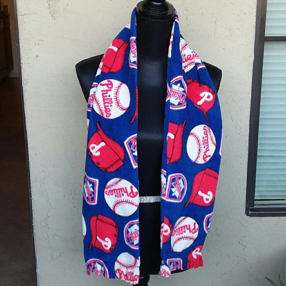 Couture MLB Philadelphia Phillies Baseball Scarf