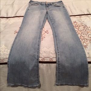 New American Eagle jeans. Only worn once.