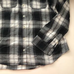 Mossimo Supply Co. Tops - Black & White Flannel Plaid Shirt Mossimo Supply Co. Tops - Black & White Flannel Plaid Shirt