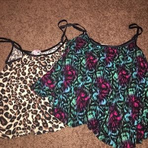 Patterned crop tops