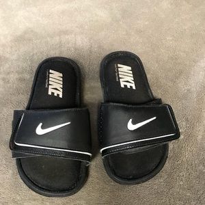 Nike slides size 13