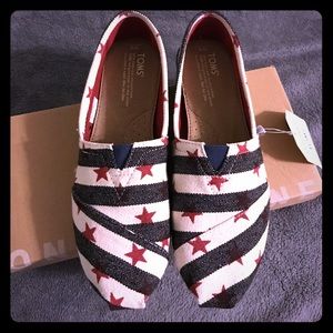 Toms size 8