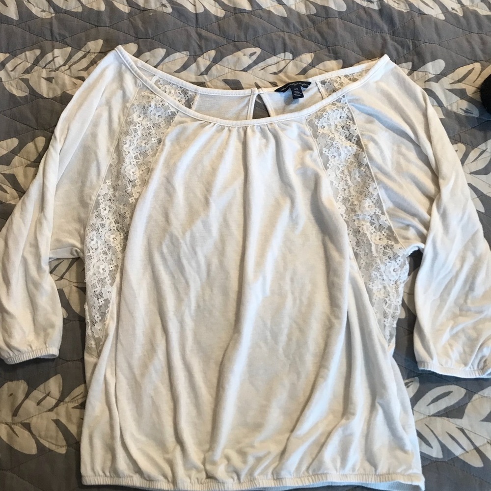 AE 3/4 sleeve with lace detail