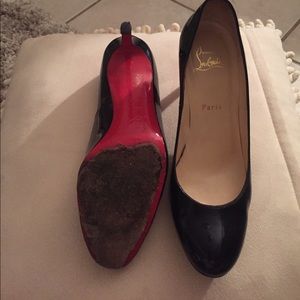 Gorgeous black red bottoms used at a great price