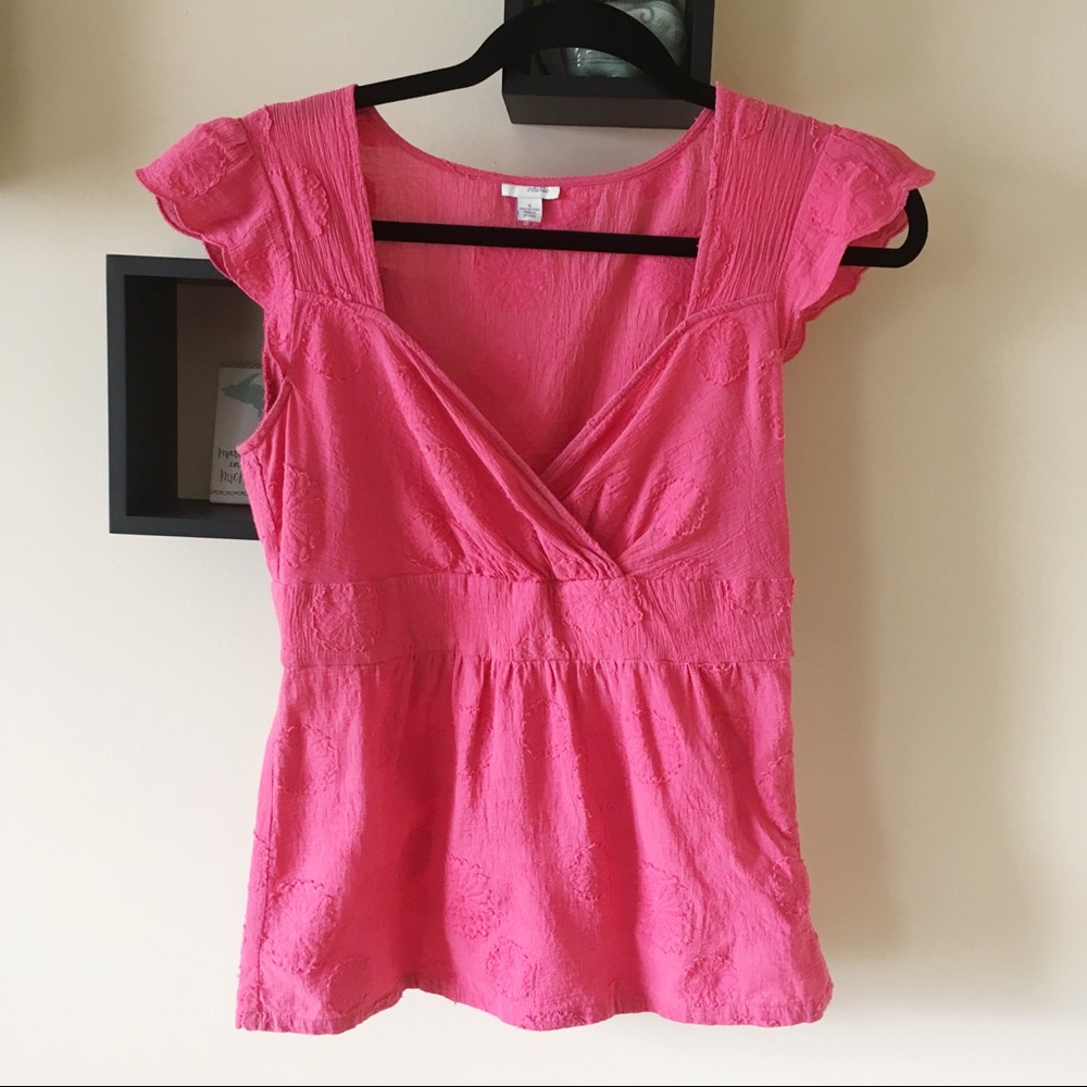{Anthropologie} Coral flower top