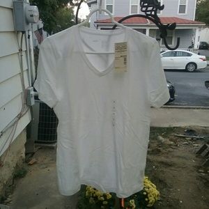 Muju vneck white tee