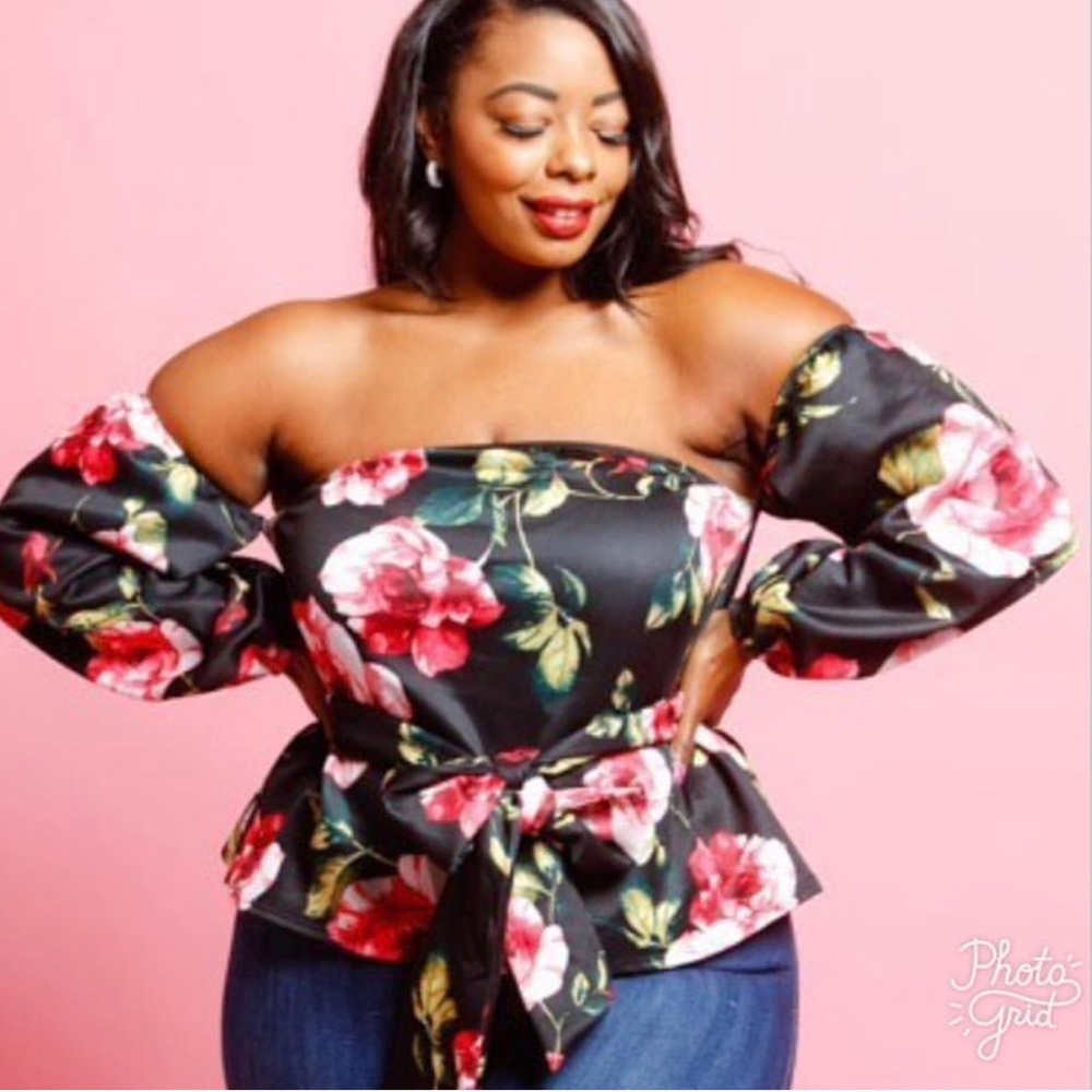Off the shoulder cold shoulder top