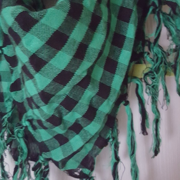 CHECKERED HANDKERCHIEF SCARF - Picture 3 of 6