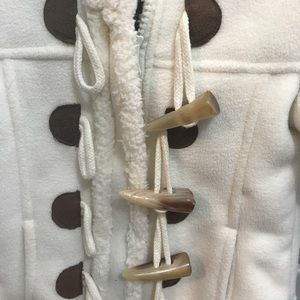 Fall/winter cream zip up jacket