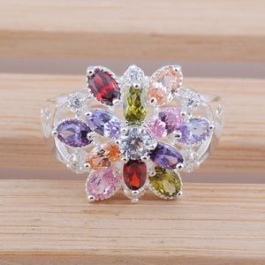 NEW Sparkly Flower Gemstone Ring