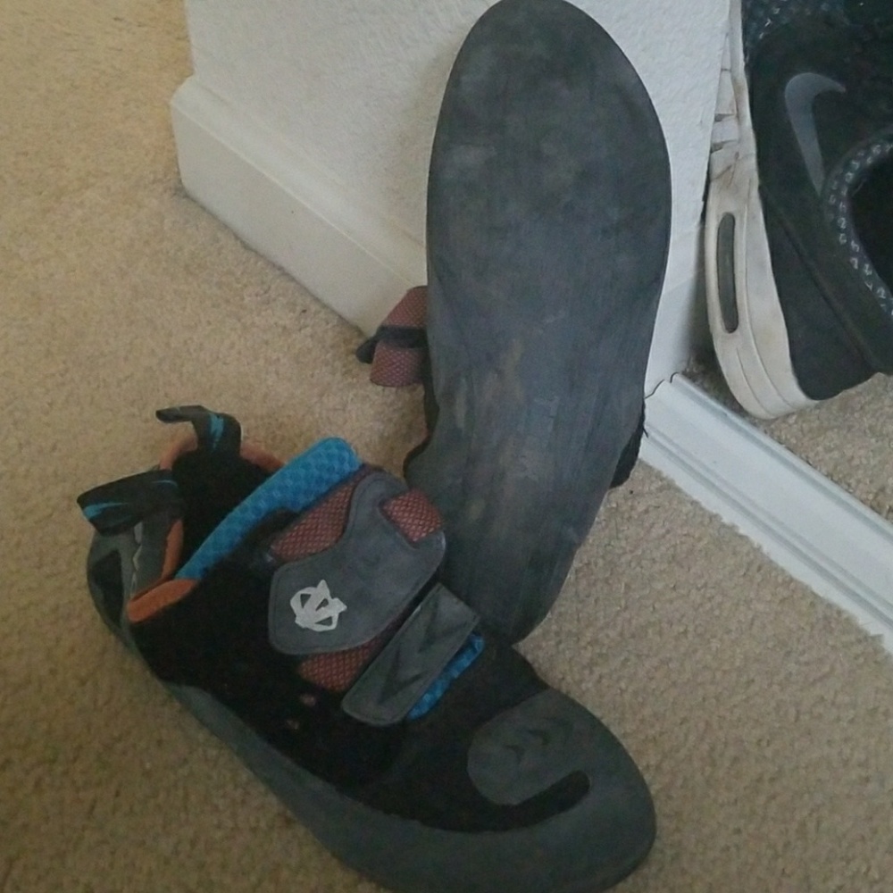 Climbing shoes