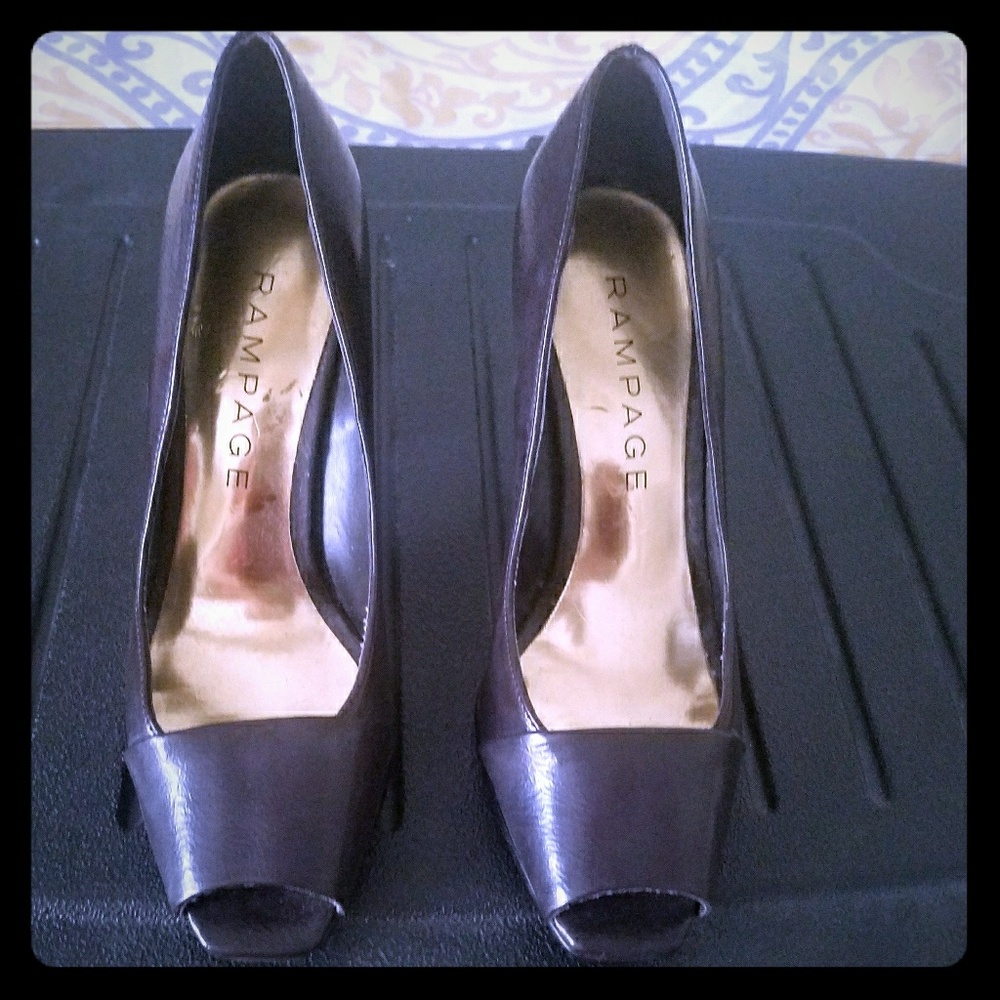 Peep toe heels