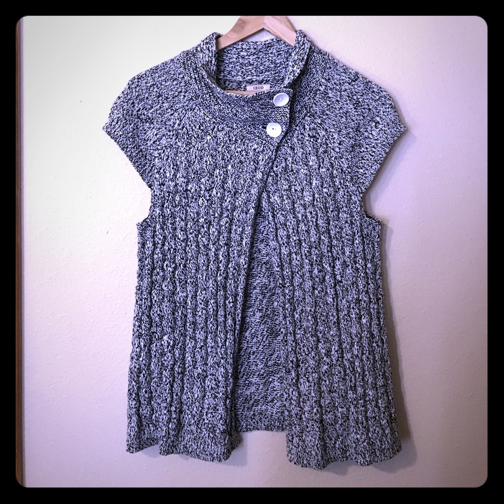Cozy Izod sweater vest - small