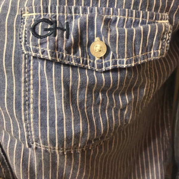 Gilly Hicks Sydney Button Down Shirt! Size Small! - Picture 2 of 8