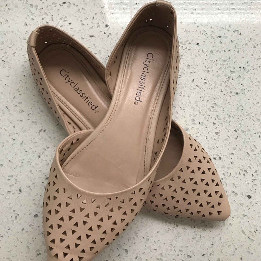 Cute comfy flats