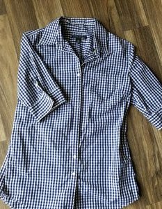 Banana Republic button back blouse