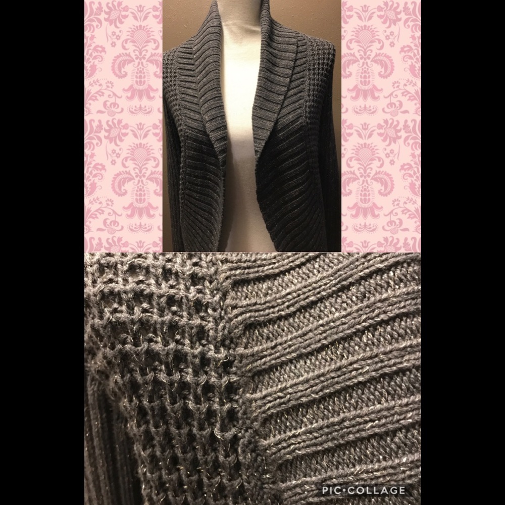 🎀Gorgeous New The Limited Cardigan🍁🎀