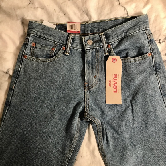 Brand new, never worn Levi's 511 Slim-fit jeans. - Picture 3 of 5