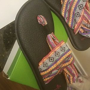 Sanuk Yoga Sling New in Box