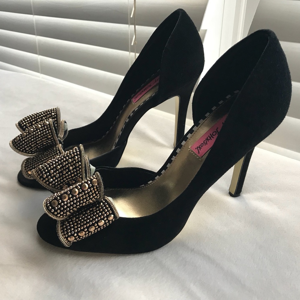 Betsy Johnson suede peep-toe