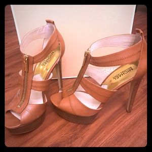 Michael Michael Kors Berkley Platform in Luggage