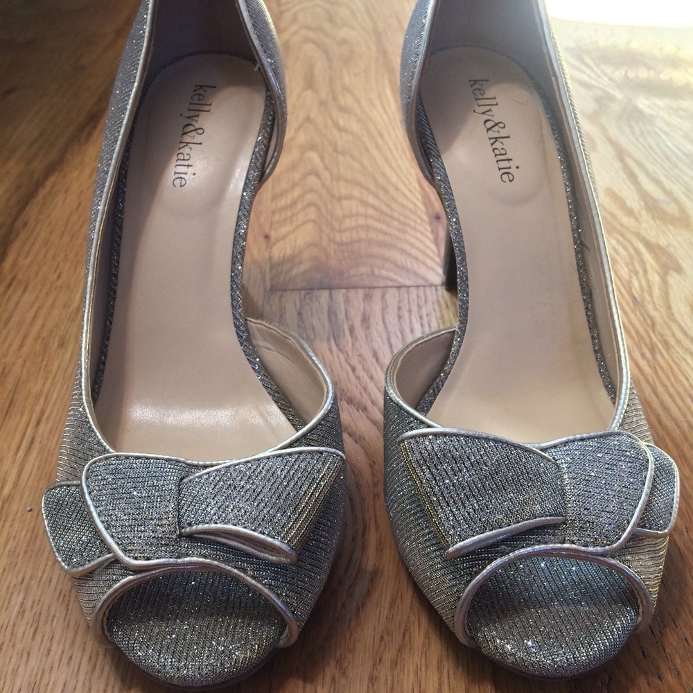 Kelly & Katie Janet Peep Toe Pump