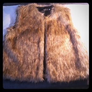 Tanming  short faux fur vest