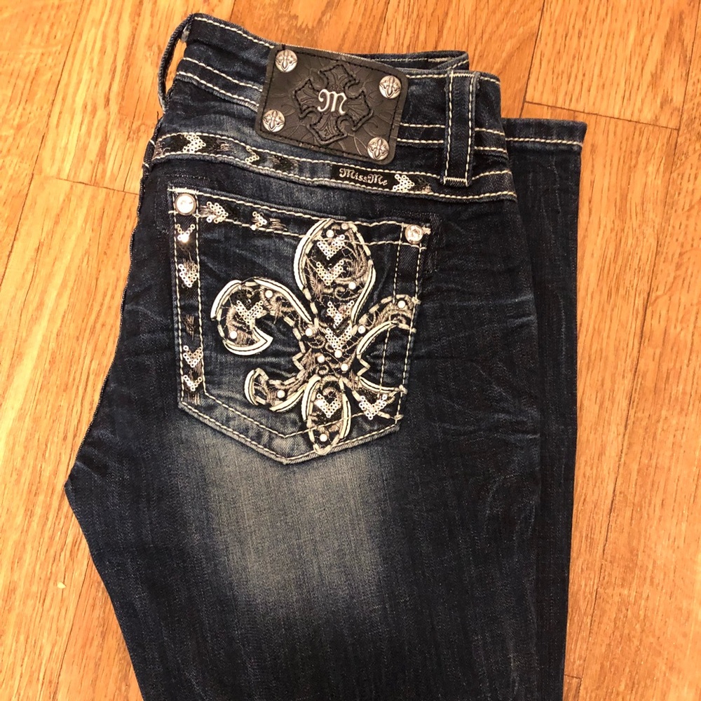 **BRAND NEW** w/o tags. Miss Me jeans