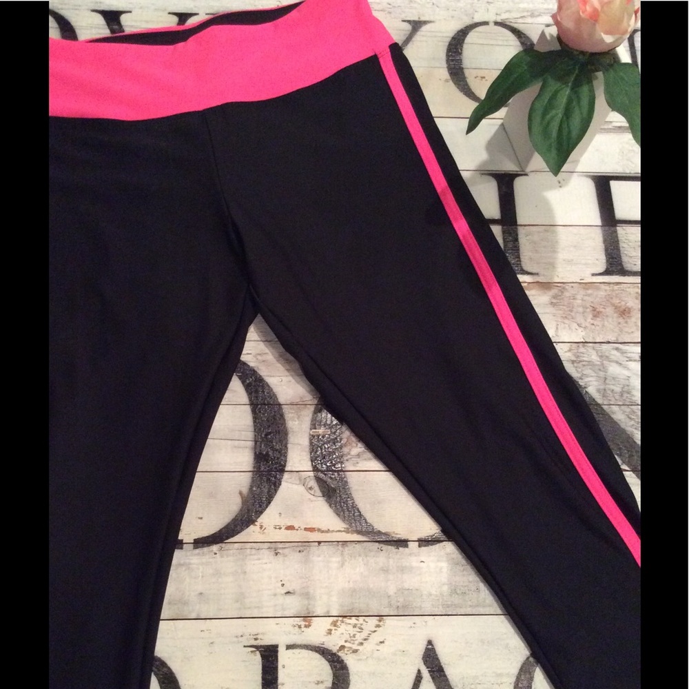 Steve Madden Black and Pink Active Leggings