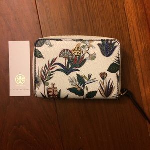 Tory Burch Kerrington Zip Coin Case w/ Key Ring