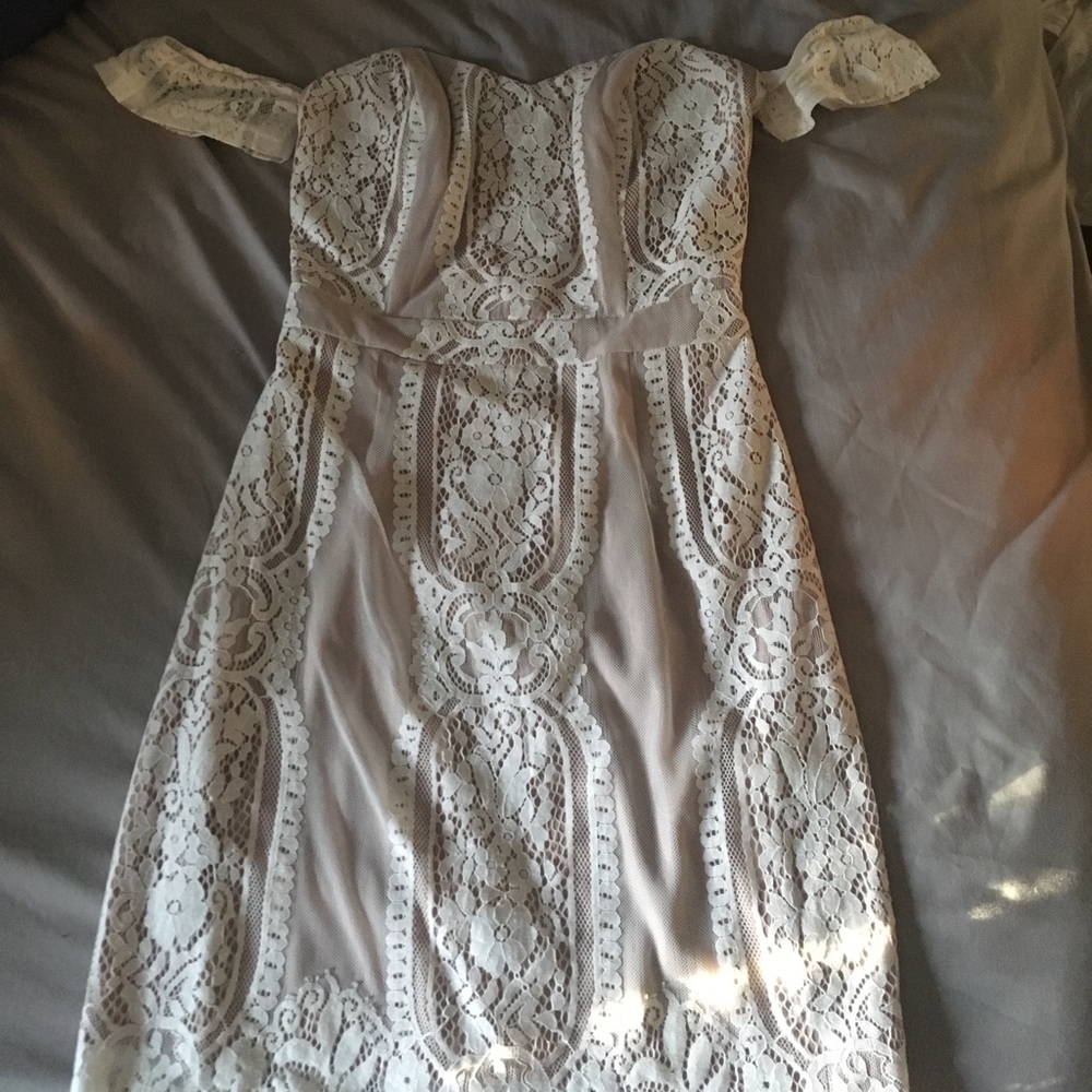 Adelyn Rae Off Shoulder Lace Sheath Dress XS NWT