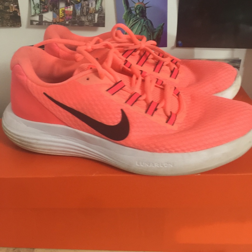 Nike Women's Lunarconverge shoes